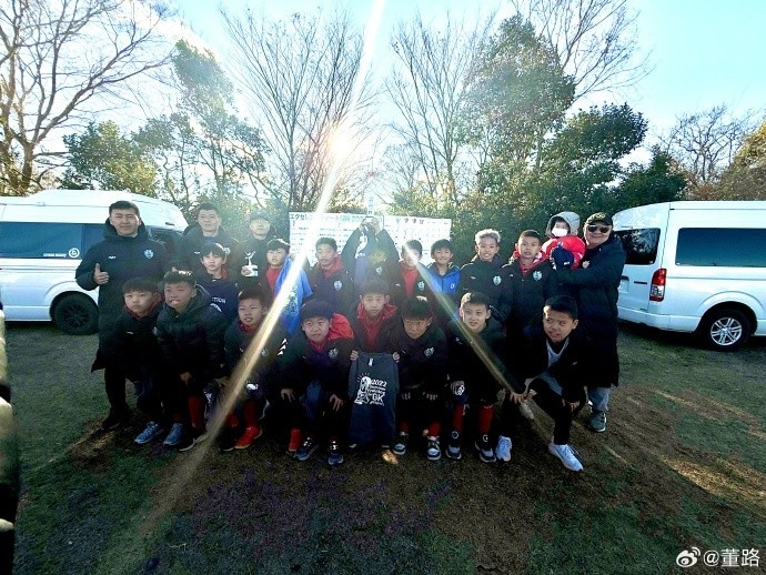  8戰(zhàn)全勝奪日本杯賽冠軍！中國足球小將發(fā)布感謝信