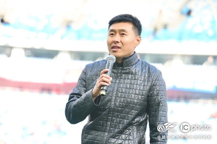  感謝姜寧和劉震理為中國(guó)足球、青島足球、青島海牛做出的貢獻(xiàn)