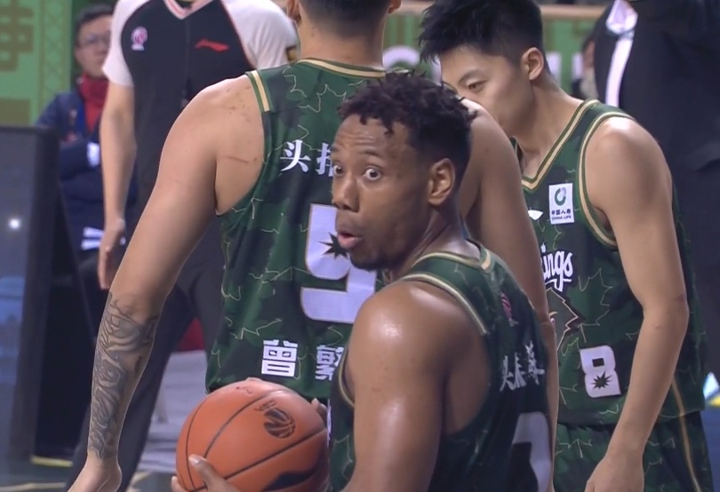  外線很準(zhǔn)！祝銘震6記三分拿下22分6籃板